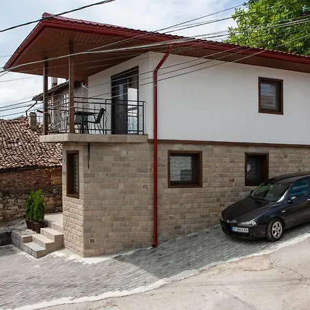 Family House Atanasovi * Veliko Tarnovo